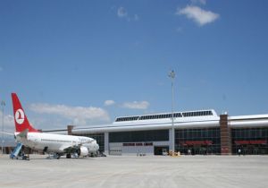 Havalimanı faciadan döndü